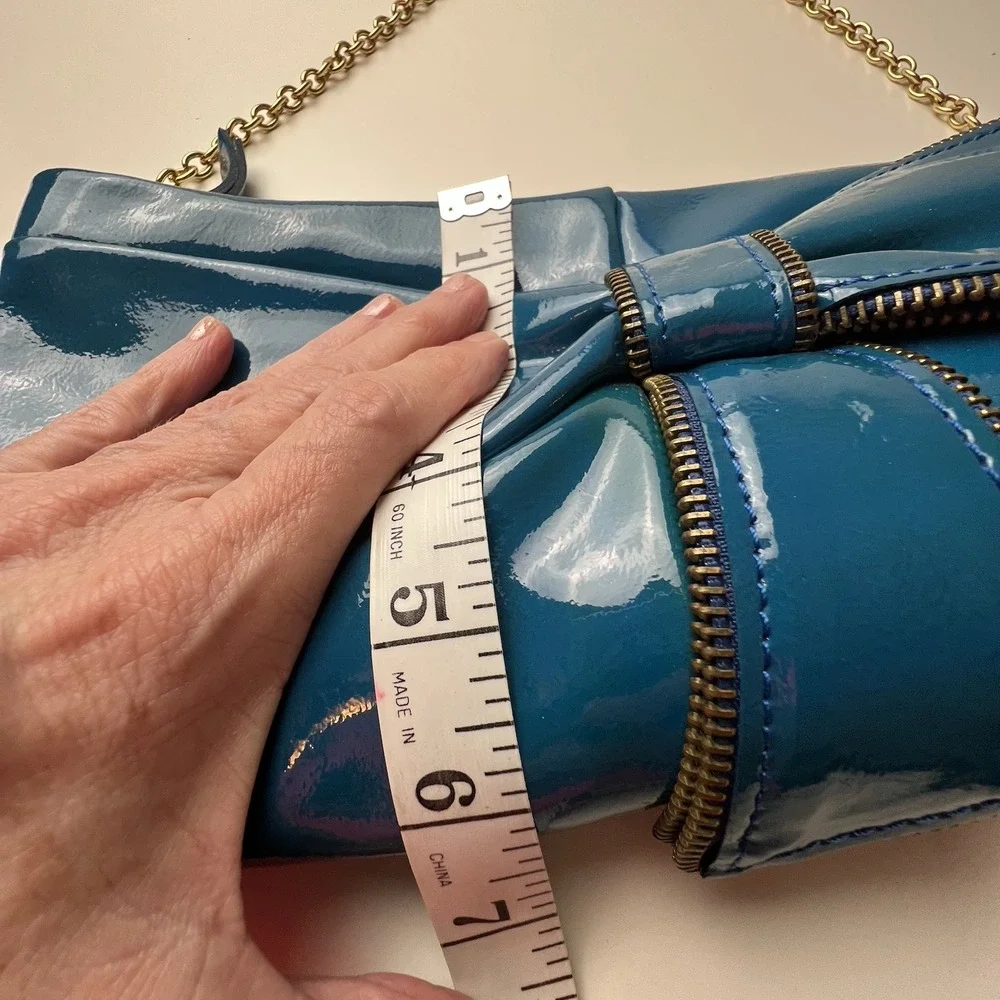 Roberta Gandolfi Italy Blue Patent Leather Chain Strap Purse Zipper Detail